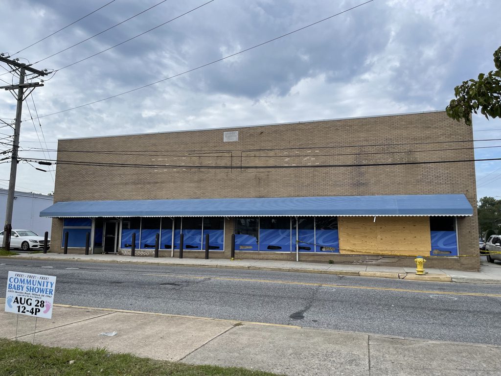Featured image for “Former Rite Aid location to offer retail, apartments”