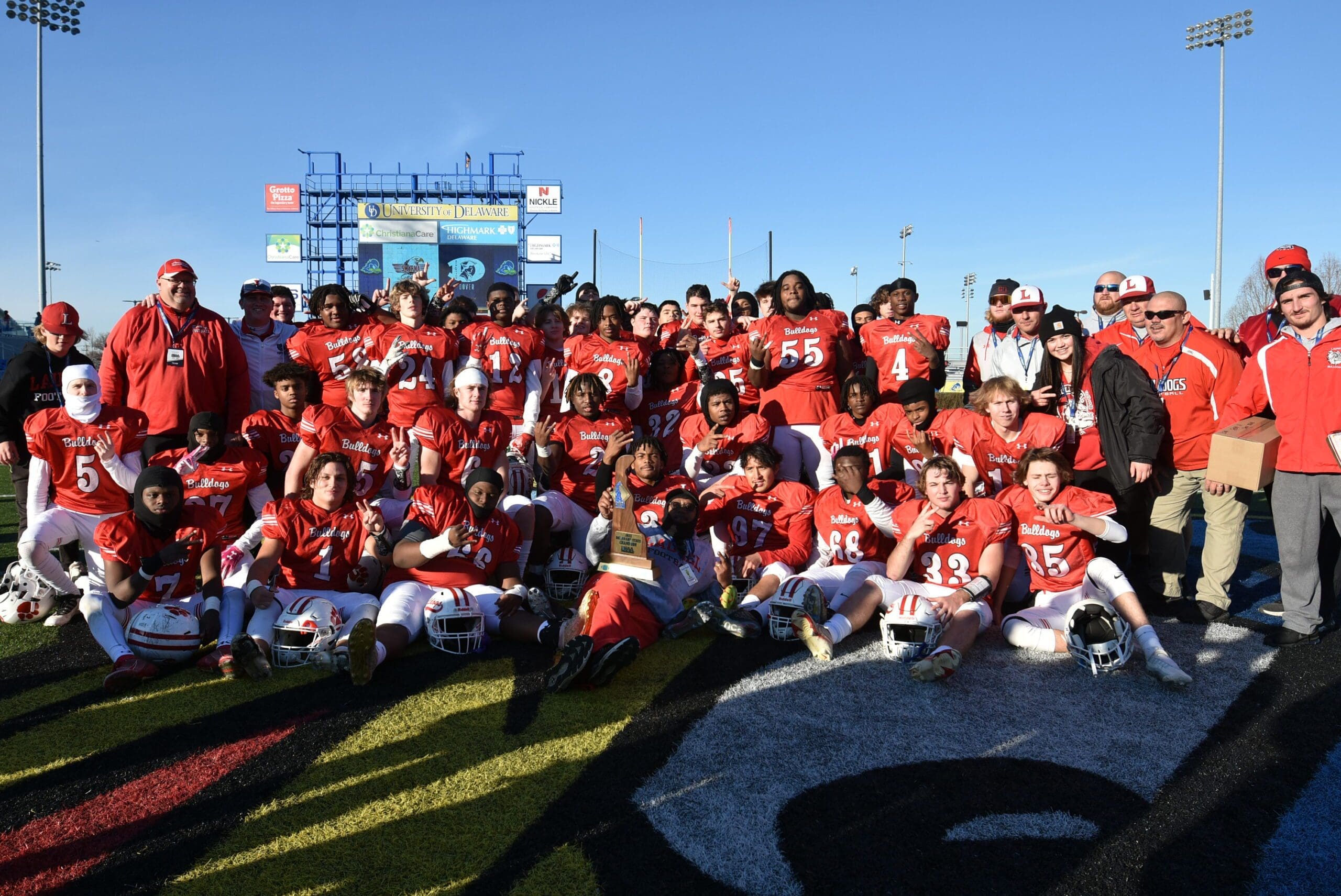 Featured image for “Laurel Bulldogs win back to back state football titles”