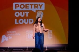 Get to know Delaware’s 2x poetry queen, Maiss Hussein 5 Maiss Hussein performing at this last year's Poetry Out Loud contest.